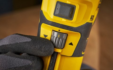 STANLEY Frezarka akumulatorowa 8MM V20 18V 0*AH