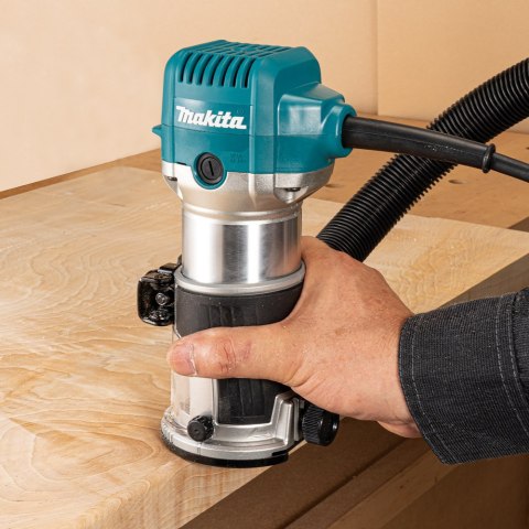 MAKITA Frezarko - wycinarka 710W RT0702CX2J