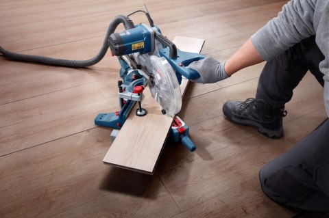 BOSCH Pilarka ukosowa - ukośnica GCM 254 D 1800W
