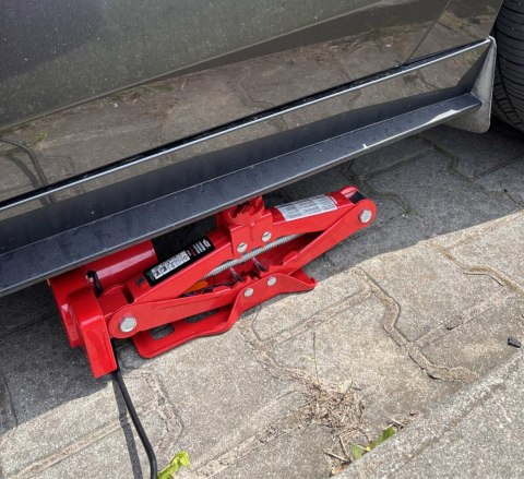 AWTOOLS Podnośnik trapezowy 12V 120-350mm