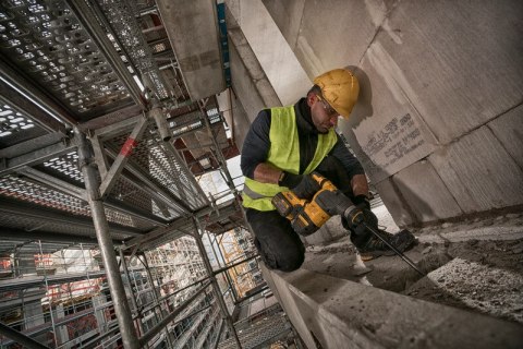 DEWALT Młotowiertarka 54V SDS-PLUS XR 2*6.0AH