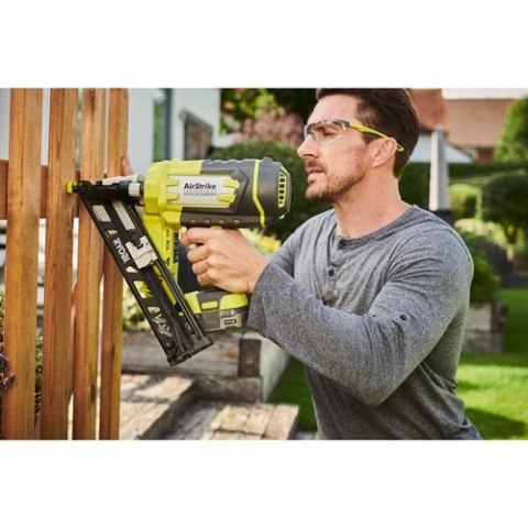 RYOBI SZTYFCIARKA akumulatorowa R15GN18-0 18V 0*AH