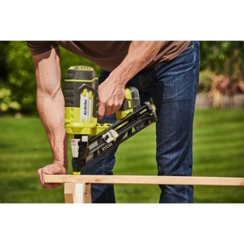 RYOBI SZTYFCIARKA akumulatorowa R15GN18-0 18V 0*AH