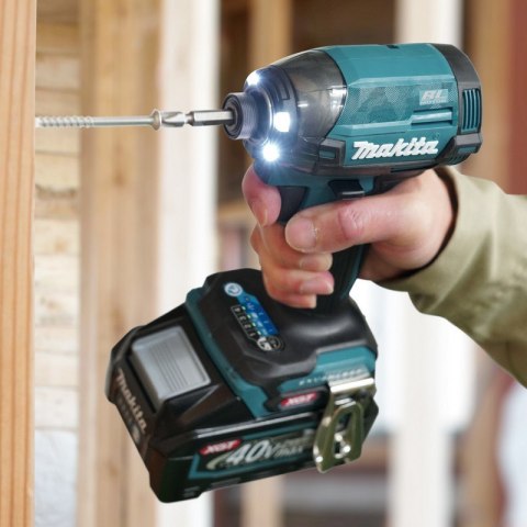 MAKITA Wkrętarka udarowaarowa akumulatorowa 1/4'' 220NM 40V XGT 0*AH