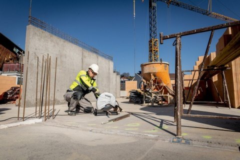 METABO Pzecinarka do METALU CS 22-355