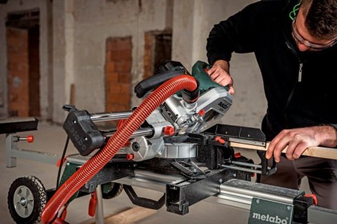 METABO ukośnica KGS 216 M