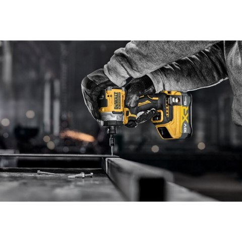 DEWALT Zakrętarka IMPACT udarowa akumulatorowa XR 18V 0*AH 282 NM
