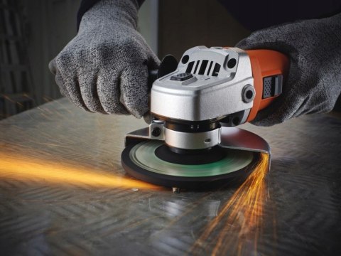 BLACK+DECKER Szlifierka kątowa 115 /750W BEG110