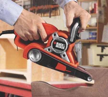 BLACK+DECKER Szlifierka taśmowa 720W KA88 75x533mm