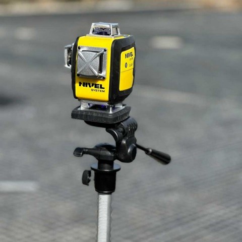 NIVEL laser krzyżowy CL4D-P + Statyw SJJ-M1 EX