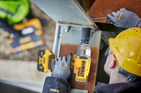 DEWALT Akumulatorowy Klucz udarowy 1/2'' XR 18V 2*5.0AH TSTAK 1355N